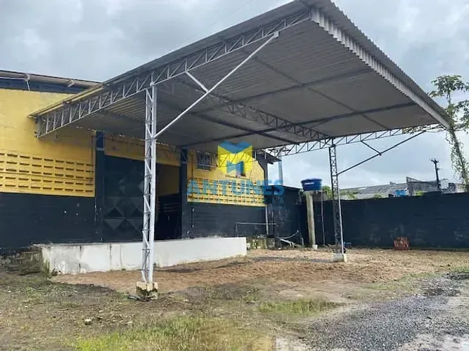 Alugue em Prazeres, Galpão com 520m² + doca e pátio de 650m². 100m da Br-101