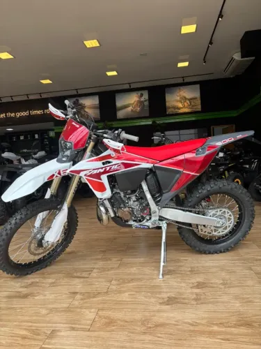FANTIC 300 XE- 2 TEMPOS MOTOCROSS