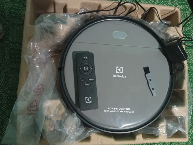 Robô Aspirador de Pó Electrolux ERB20