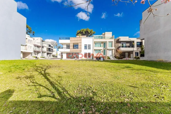 Lote à venda no Pinheirinho