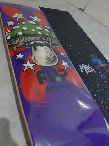 Skate Shape flip maple tom penny 8.1 com lixa emborrachada milk