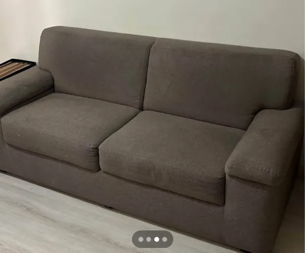 SOFÁ 3 LUGARES EM PERFEITO ESTADO