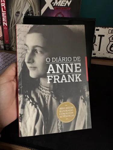 Diário de Anne Frank (ilustrado com fotos)