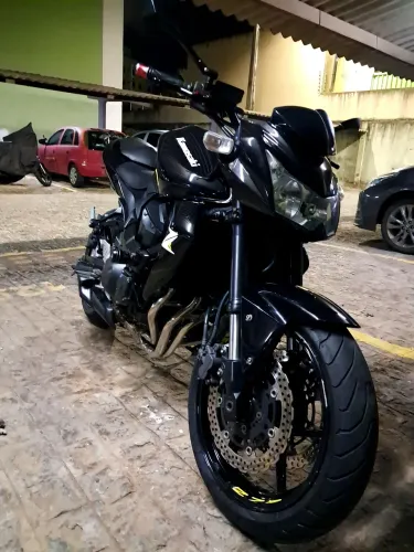 KAWASAKI Z750