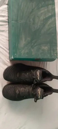 Nike lebron 16 tamanho 42