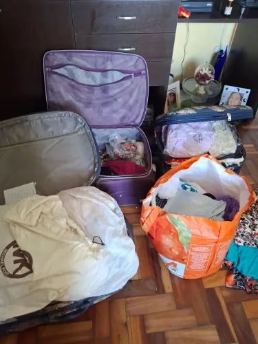 Grande brechó + 300 pecas