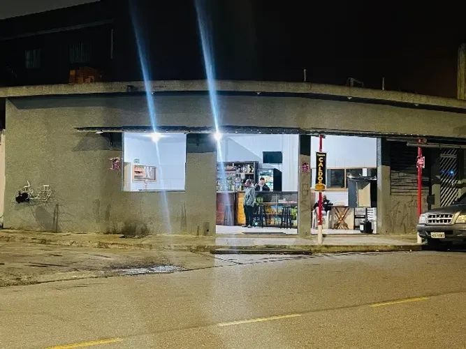 Bar e Espetaria a venda Completo.