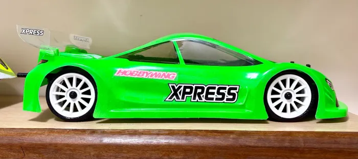 Automodelo elétrico 1/10 Xpress XQ3S motor e ESC Hobbywing + peças extra