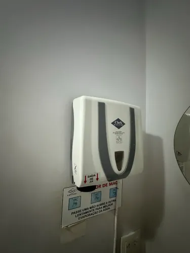 Secador de mãos 220w