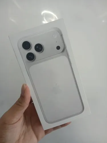 Iphone 17 pro max 256 silver