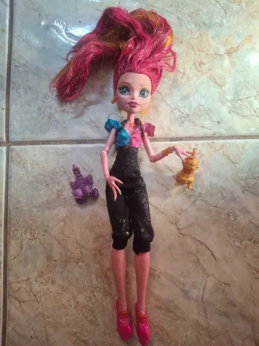 Boneca Gigi Grant Monster high original