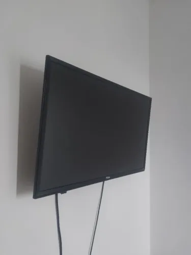 2 Smarts TVs 32 polegadas 