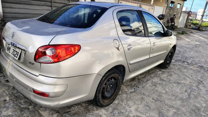 Peugeot 207 Sedan Passion XS 1.6 Flex 16V 4P 2012