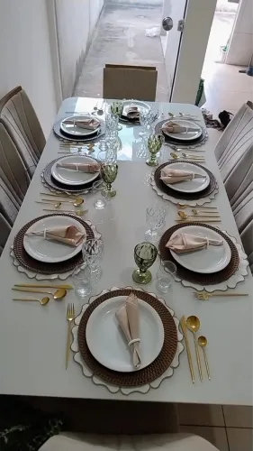 Mesa de jantar 8 lugares nova barata