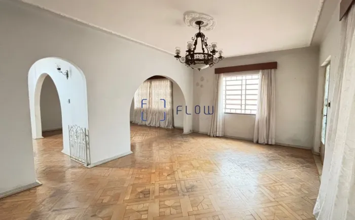Sobrado Para Locação Vila Mariana, 15 Quartos, 2 Suítes, 5 Vagas, 300m²