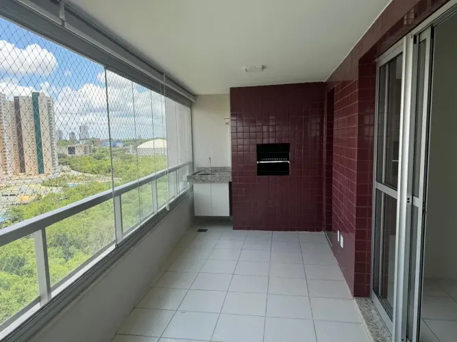 Apartamento para venda tem 141 metros quadrados com 4 quartos
