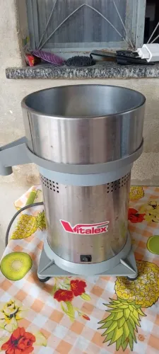 Espremedor de laranja industrial