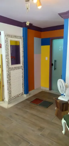 Vendo sala comercial ou residencial na Rua do Imperador Petrópolis, R de frente, com 37m2