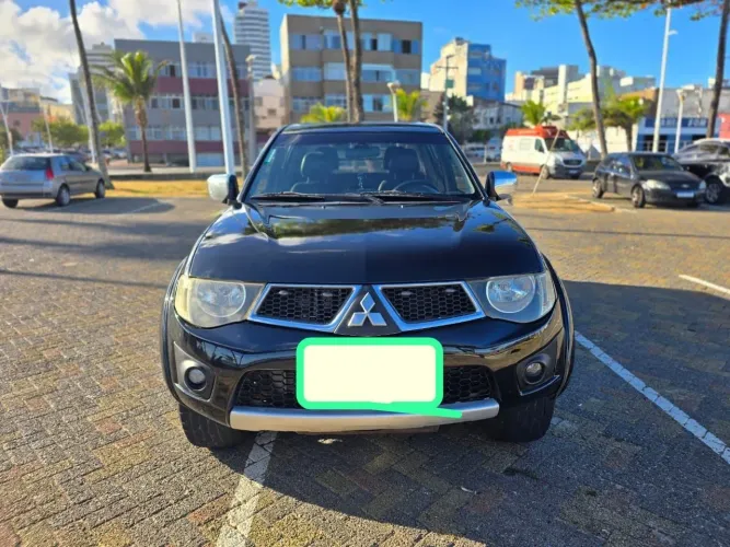 Mitsubishi L200 Triton HPE 3.2 CD TB Int.diesel AUT 2012