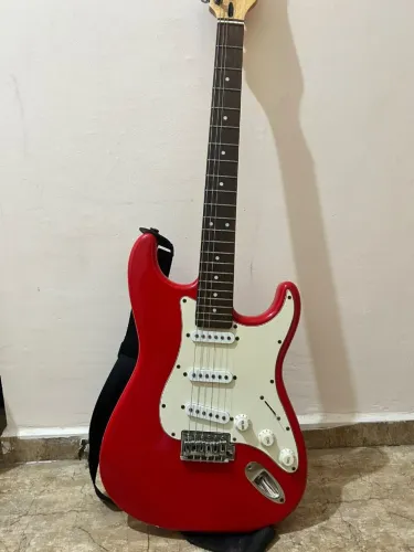 Kit Guitarra Cruiser by Crafter + Amplificador Giannini + Acessórios