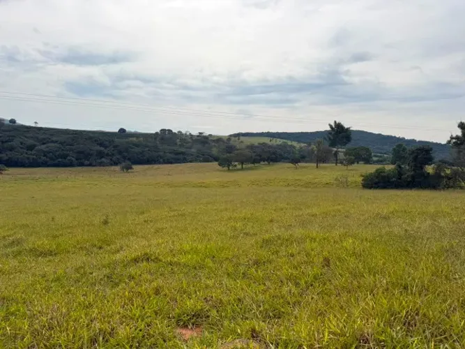 TERRENOS DE 20.000 M PARA GALPÕES NA REGIÃO DE ESMERALDAS