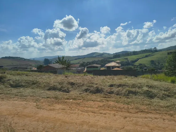 Oportunidade! Lote em local privilegiado em Cristiano Otoni!