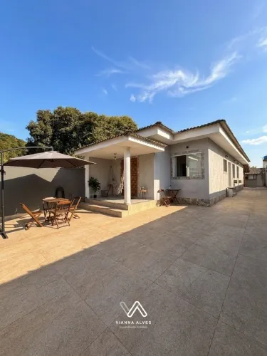 Casa com 3 dormitórios à venda e locação, 300m² por R$ 690.000/R$ 3.500 - Jardim