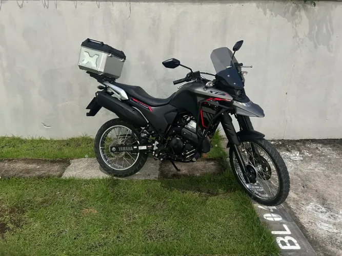 Lander zerada com acessórios