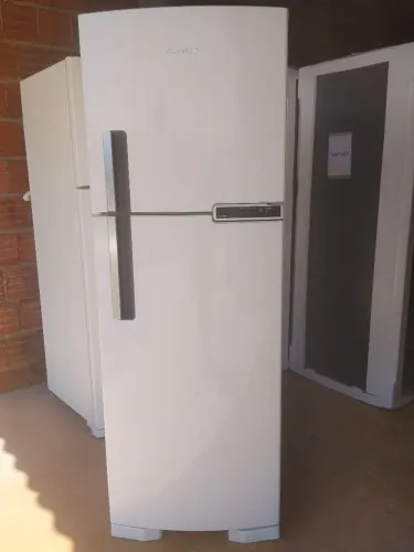 Geladeira Brastemp conservada e funcionando perfeitamente