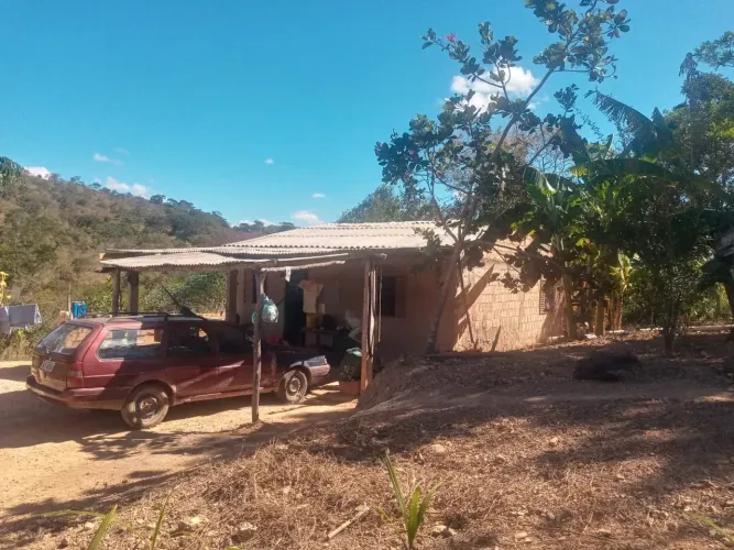 Ótima Chácara de 8 Hectares na Fercal / Rio nos Fundos