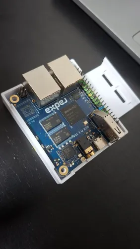 Roteador sbc radxa rock pi e