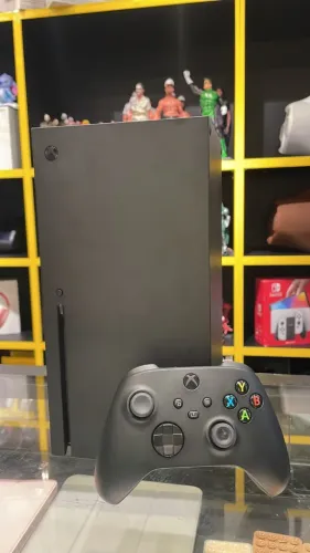 OFERTA XBOX SERIES X MIDIA FISICA SEMINOVO - GARANTIA EM LOJA ATE 18X NO CARTAO