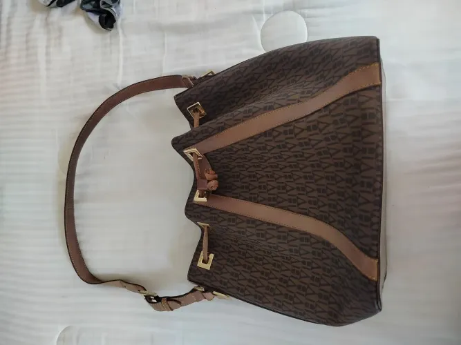 3 bolsas originais, Hugo Boss, Carmem Steffens, Zara