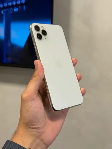 iPhone 11 Pro Max 64 Seminovo