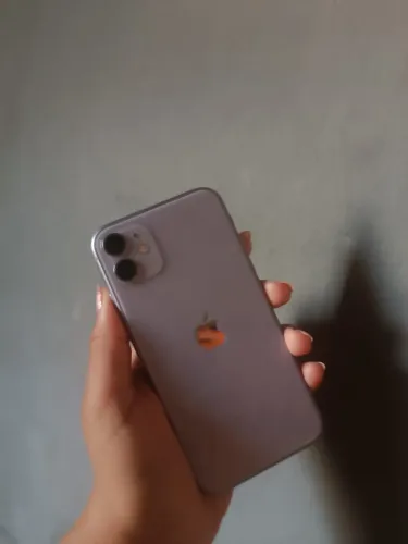 Vendo iPhone 11,URGENTE