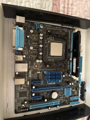 Placa mãe M5A78L-M LX/BR com processador FX-4300+8gb RAM