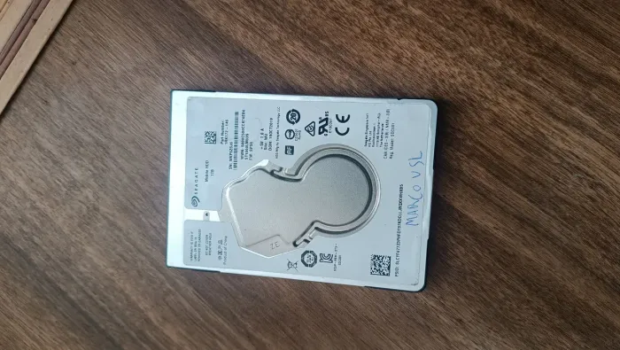 HD de ps4 1TB usado.