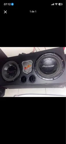 Caixa com 2 graves de 12 polegadas da pioneer tocando muito