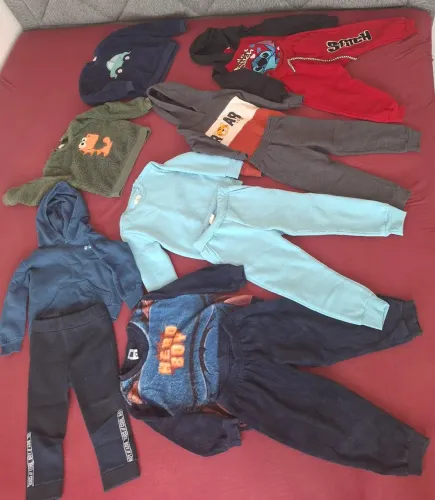 Lotinho de conjuntos 2 anos