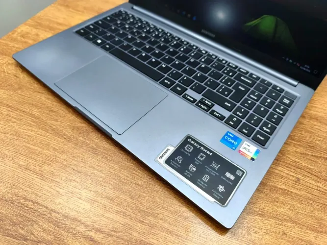 NOTEBOOK SAMSUNG i5 DE 13° GERAÇÃO - SSD 512GB - 8GB DE MEMÓRIA RAM