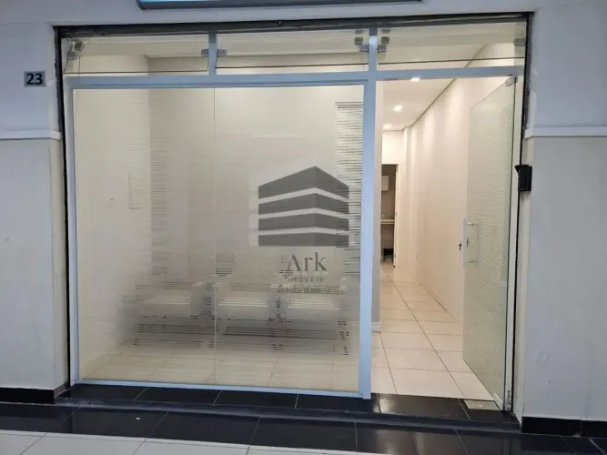 Sala Comercial para venda ou locação, 2 minutos a pé do metrô Ana Rosa, Vila Mariana, SÃO 