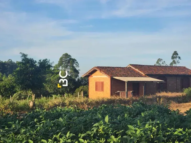 OPORTUNIDADE IMPERDÍVEL! - BC Imóveis vende fazenda de 240 hectares no município de Eldora