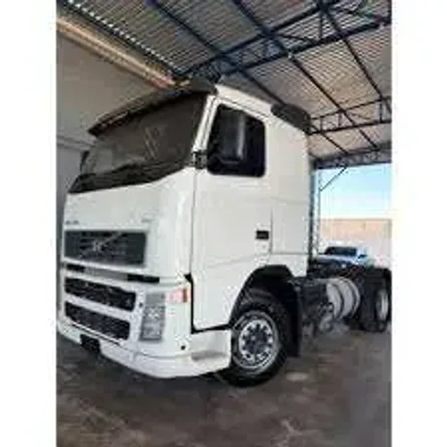 FH-12 380 4X2 2P (DIESEL) VERMELHA 2004/2004