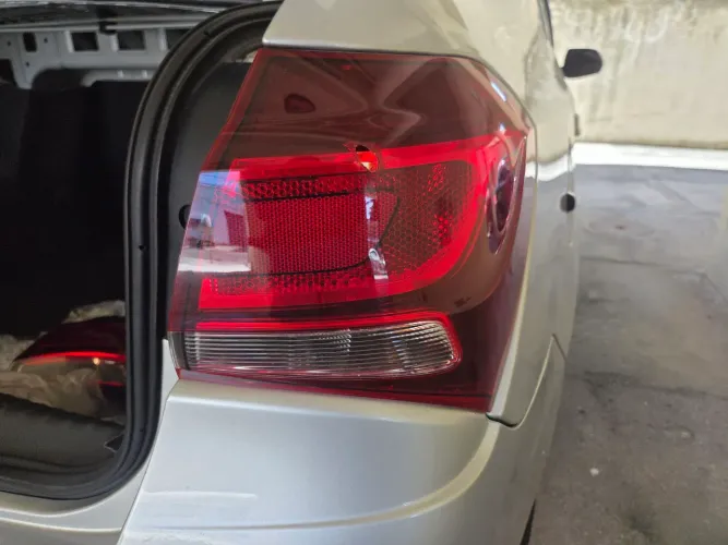 Lanterna Cobalt 2016+ (detalhe)
