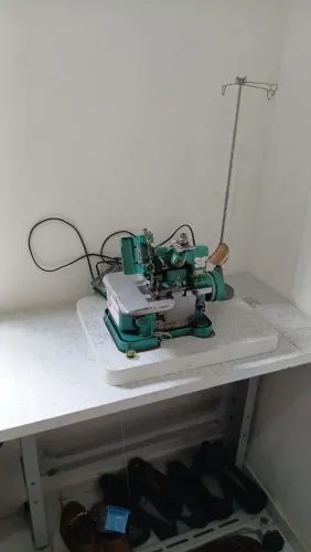 Vendo maquiagem overlock portátil