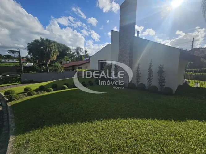 Casa de Condomínio com 3 quartos para alugar por R$ 11600.00, 477.23 m2 - SAO LOURENCO - C