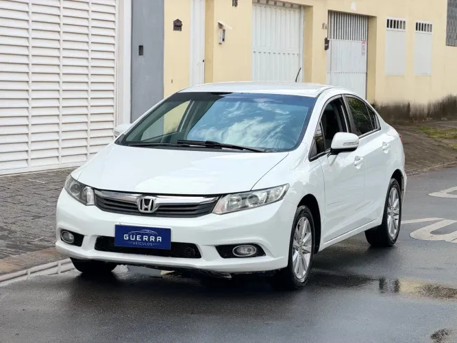 Honda Civic Sedan LXS 1.8/1.8 Flex 16V Mec. 4P 2014