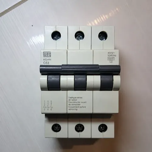 Disjuntor Trifásico de 63A
