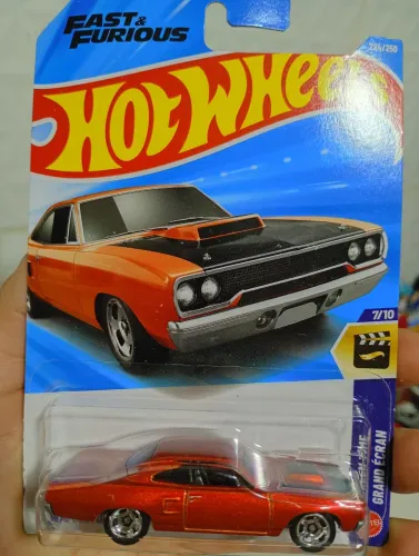 Hot Wheels velozes e furiosos Plymouth 