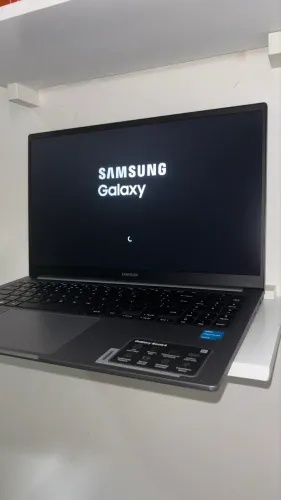 Notebook galaxy book 4